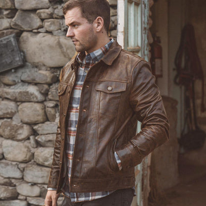 Men’s Distressed Trucker Leather Jacket in Dark Brown